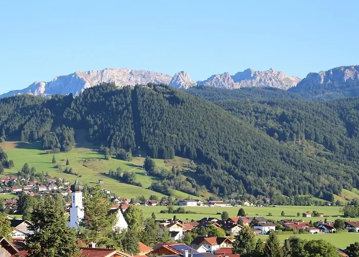 Alpenblick 10, Im Allgäu, Bergblick Pur - Neueröffnung! Apartment Halblech
